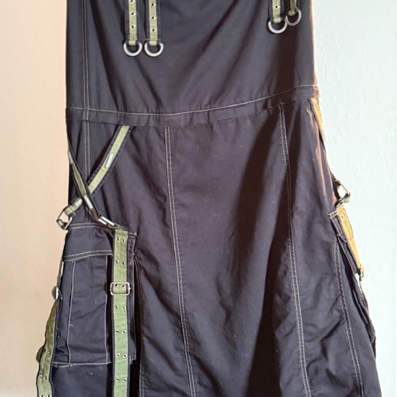 2005 TRIPP NYC Cargo Skirt - army green bullets - zip off - PERFECT condition XL - Picture 2 of 8